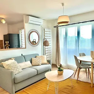 https://magnifique-appartement-en-face-du-stade-vlodrome.fr-provencehotel.com