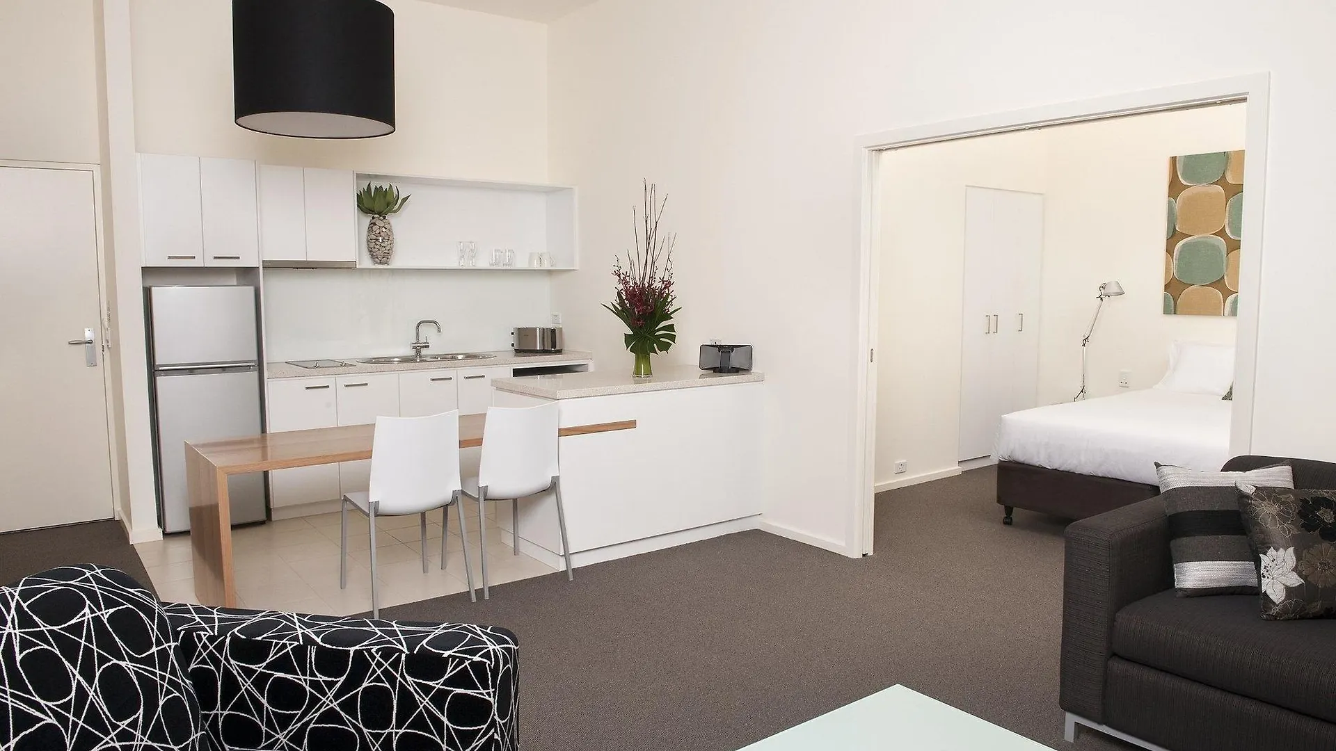 **** Aparthotel Majestic Old Lion Apartments North Adelaide Australia