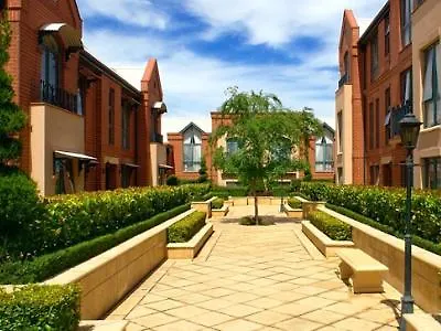 Majestic Old Lion Apartments North Adelaide