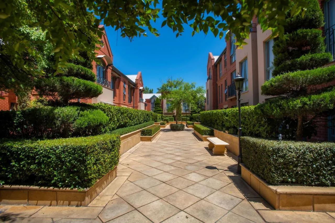 Majestic Old Lion Apartments North Adelaide